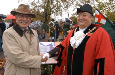 richard-holmes-with-mayor-of-hounslow
